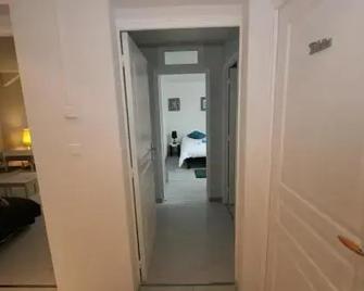 Maison Mama Neko - Pontorson - Flur