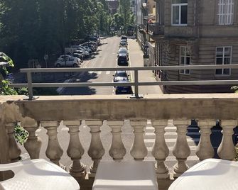 Adonis Hotel Strasbourg - Estrasburgo - Balcón