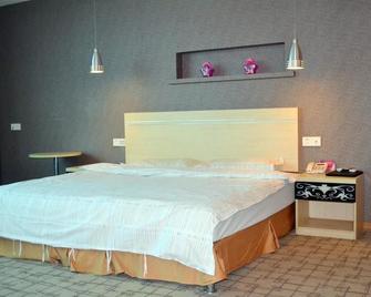 Mingdian Business Hotel - Yichun - Bedroom