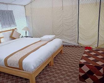 Orchard Land - Hundar - Bedroom