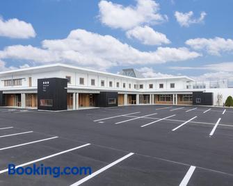 Hotel Higashimokoto - Ozora - Building