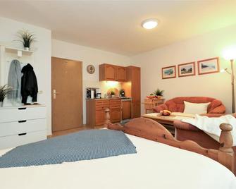 Ferienappartements zwischen Meer und Bodden App 06 - Wustrow (Darss) - Schlafzimmer