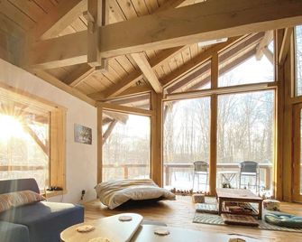 The Arete Hostel and Suites - Summersville - Wohnzimmer