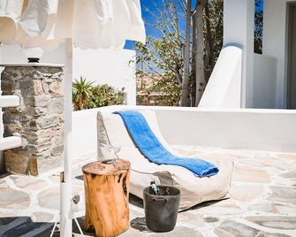 Summer Shades Hotel - ex Arkoulis - Parikia
