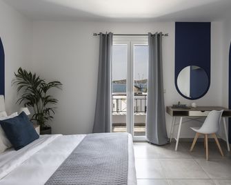 Hotel Kontes Comfort - Parikia - Bedroom