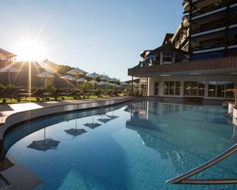 Hotel Traube Tonbach - Baiersbronn - Pool