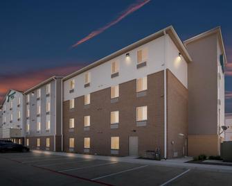 Woodspring Suites Waco South - Waco - Budova