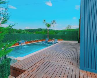 Boz Bungalov - Sapanca - Pool
