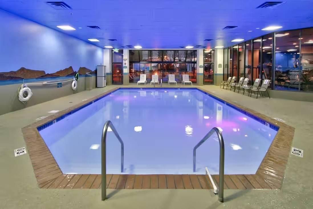 Hotel Mesa Albuquerque Midtown - אלבקורקי - בריכה
