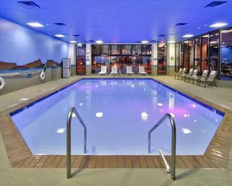 Hotel Mesa Albuquerque Midtown - Alburquerque - Piscina