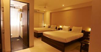 Hotel G-Square - Shirdi - Bedroom