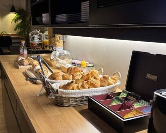 Hôtel L'Europe - Cholet - Buffet