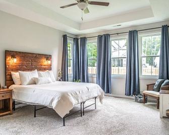 The Clubhouse Retreat on Glasgow - Aberdeen