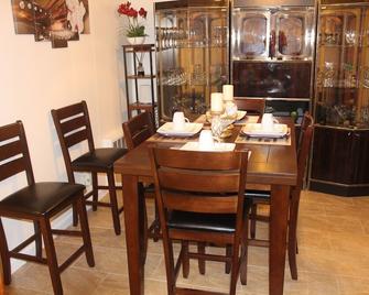 McSimon's Duplex - Brooklyn - Comedor