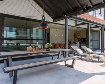 Luxurious House With Indoor Elevator In - Knokke-Heist - Terasa