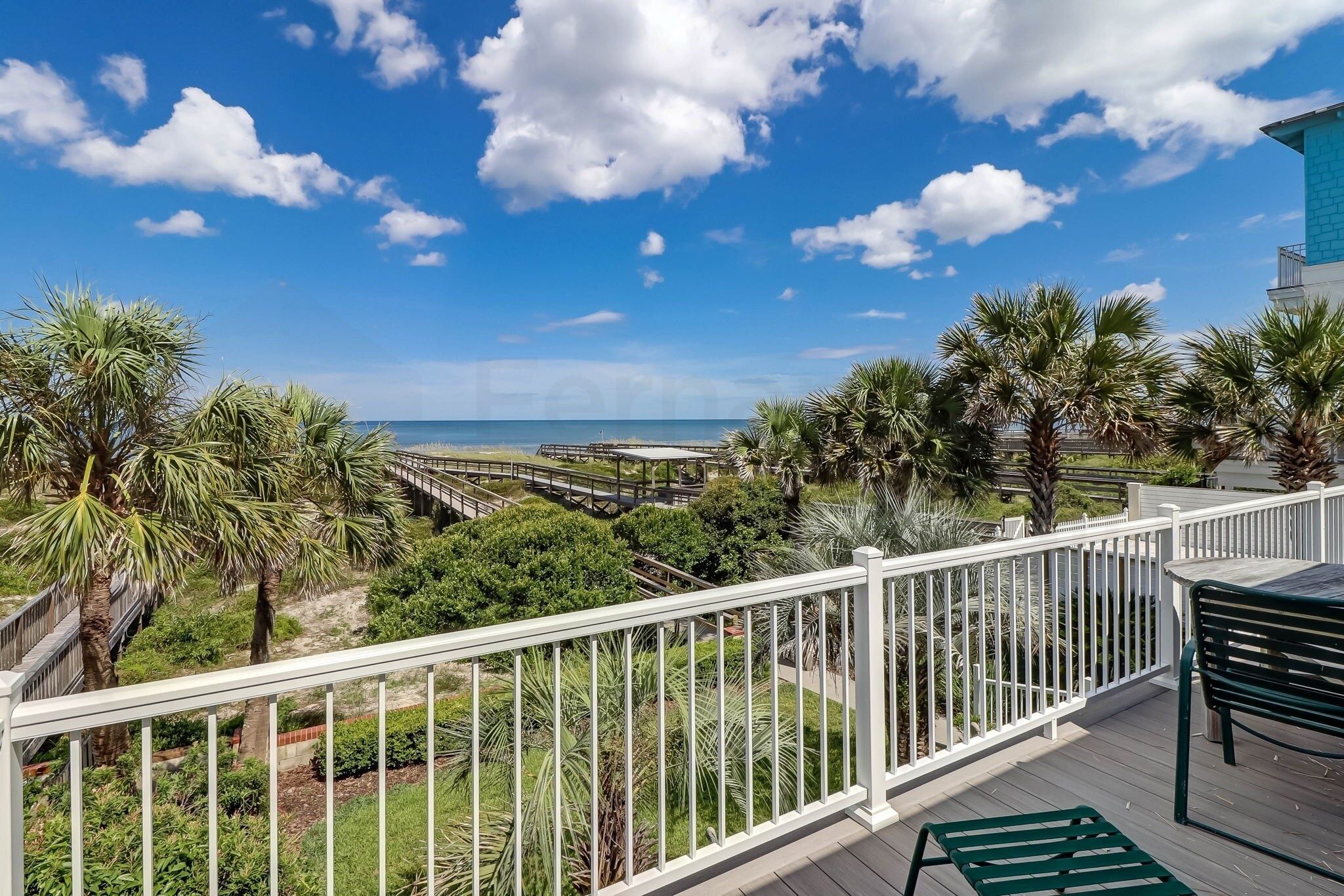Dog Friendly Oceanfront Beach House by RedAwning - Fernandina Beach - Balcón