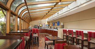 Comfort Inn & Suites Sea-Tac Airport - SeaTac - Restaurant