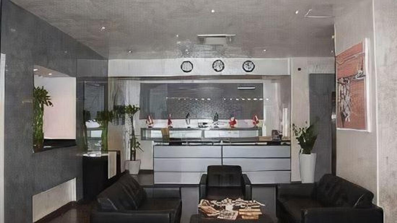 Abc Hotel
