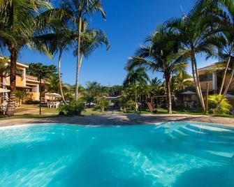 هوتل لاتيتيود بوزيوس باي لاتيتود هوتليس - بوزيوس - حوض السباحة