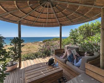 إقامة وإفطار بفندق ماريتا فيو بوتيك - ساغريس - شرفة