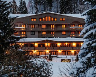 Hotel Spinale - Madonna di Campiglio - Edificio