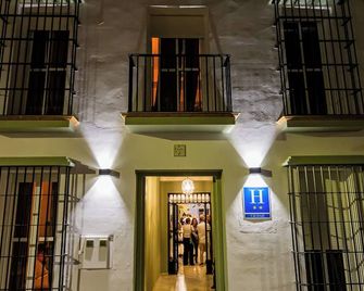 Hn Salteras - Salteras - Gebouw