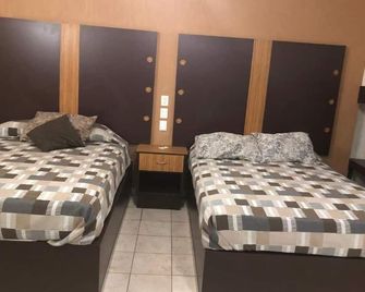 Hotel del Carmen - León - Bedroom