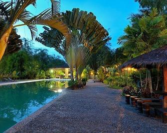 Balung River Eco Resort - Hostel - Tawau - Pool