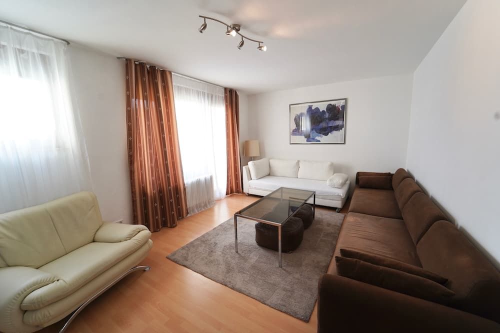 Spacious apartment in the heart of Stuttgart. - שטוטגרט - סלון