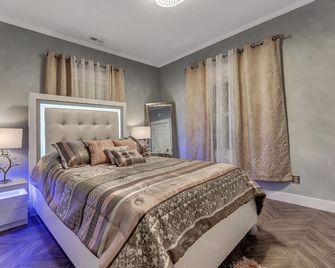 Urban Glam Gem Rancher near Gonzaga w/GiG Internet - Spokane - Bedroom