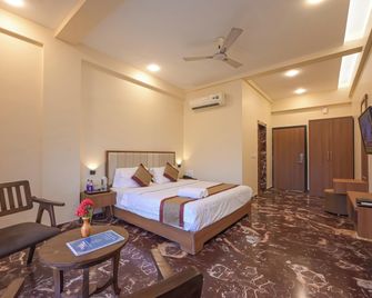 Hotel Aristro - Lonavala