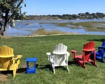 The Buoys - Gloucester - Patio