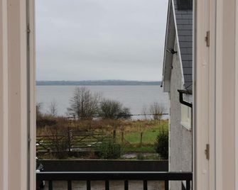 Bay Cottage Bed & Breakfast - Crumlin - Balcony