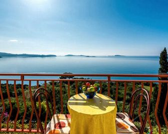 Guest House Fontana - Mlini - Balkon