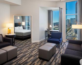 Hyatt House Charlotte Center City - Charlotte - Sala