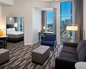 Hyatt House Charlotte Center City - Charlotte - Stue