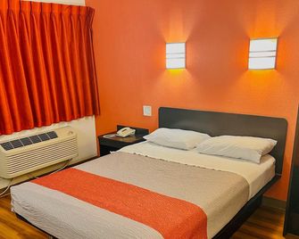 Motel 6 Amarillo - West - Amarillo - Bedroom