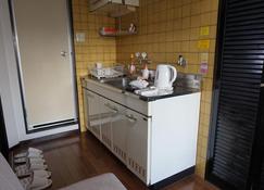 Cubic.30 - Hiroshima - Kitchen