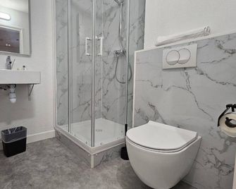 Kyriad Eco - Tours Nord - Тур