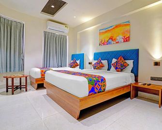 Fabhotel Siddharth Inn - Nr Siddharth Bunglows - Gandhinagar - Ložnice