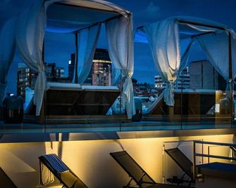 Nyx Hotel Madrid By Leonardo Hotels - Madrid - Piscina