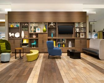 Home2 Suites by Hilton Philadelphia -Convention Center - Philadelphia - Lounge