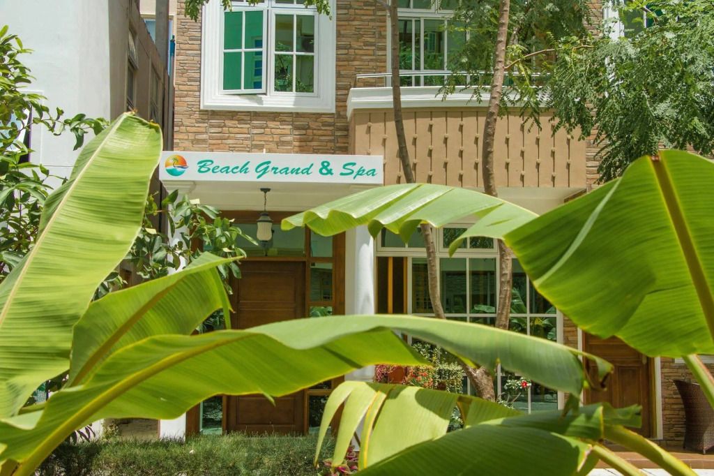Beach Grand & Spa - مال - مبنى