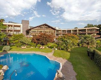 Hotel Wiesenhof - Lagundo - Pool