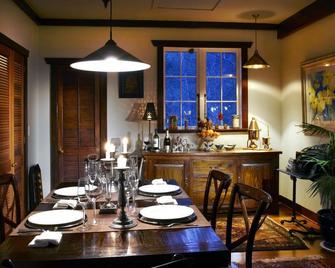 Retiro Park Lodge - Nelson - Dining room