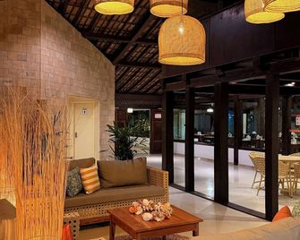 Happy Hotel Girassol - Porto Seguro