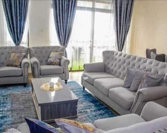 Lux Suites Impala Apartments Nyali - Mombasa - Living room