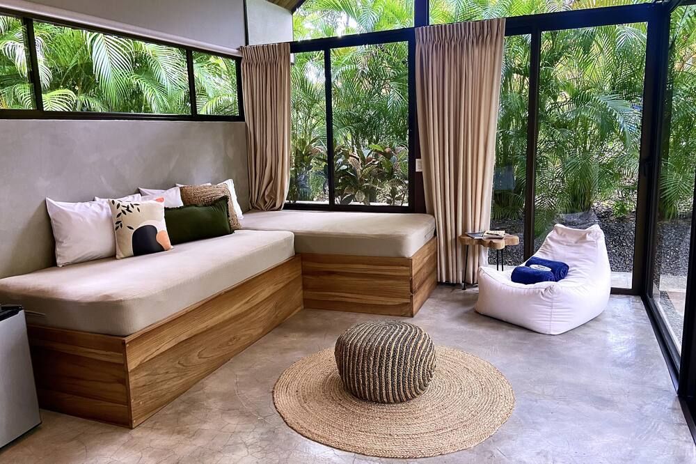 Villa Kawai at Villas Kalei Private Boutique Hotel in Playa Grande Guanacaste CR - Playa Grande - Вітальня
