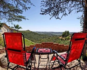 Private Guesthouse With Amazing Views - Poway - Balkón