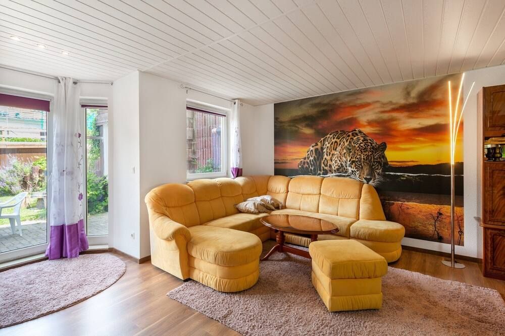 ريفريشينج أبارتمنت إن دريسدن وذ برايفت سويمينج بول - درسدين - غرفة معيشة